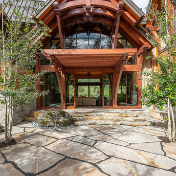 Grand Mountain Lodge