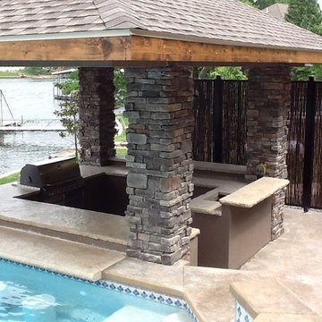 Ewing Pool / Outdoor Kitchen