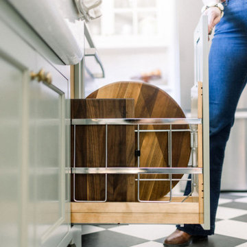 The Shabby-Chic Charmer
