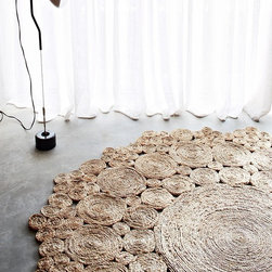 Flower Weave Geranium Rug - 1.8m | Armadillo & Co - Kids Rugs