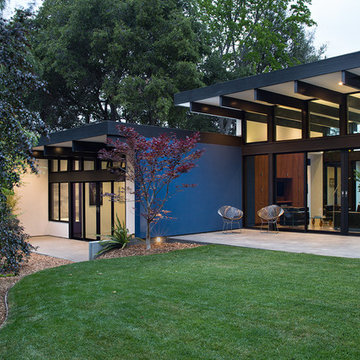 Modern Atrium House
