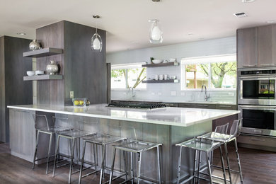 Photo of a large modern kitchen in Austin.