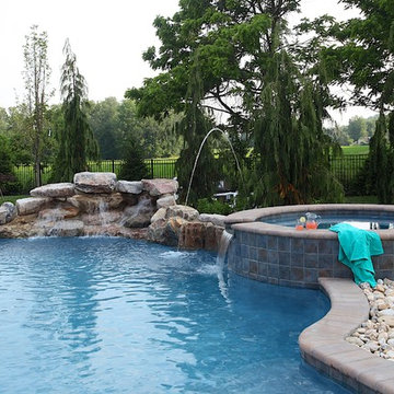 Tiki Bar Pool Plus