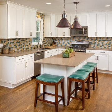 Modern Kitchen and Backsplash