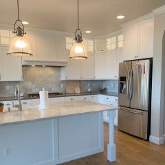 Arctic White or Polar White for Kitchen Cabinets?