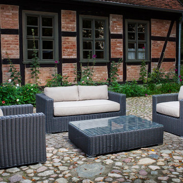Toja Patio Furniture - Yorkville Love Seat Set - House