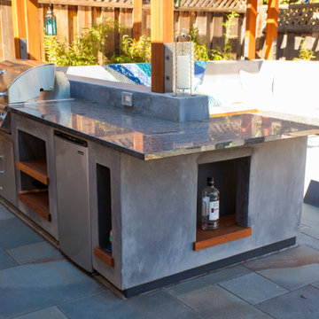 Outdoor Kitchens, BBQ's and Bars
