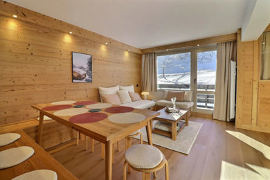 Inspiration pour une salle à manger chalet.