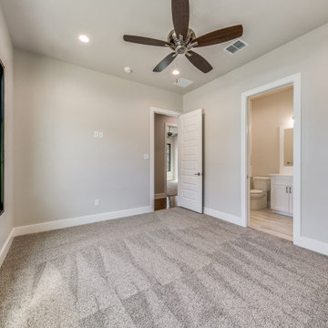 Transitional: 5,087 ft², 5 BR/5.5 BA/1 ST