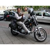 Foto von Gürsel San