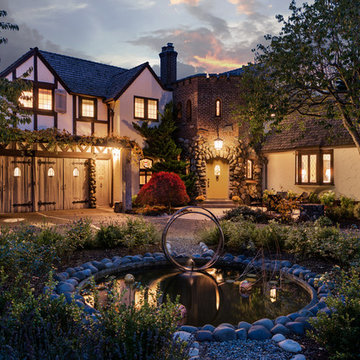 Iconic Magnolia Waterfront Home