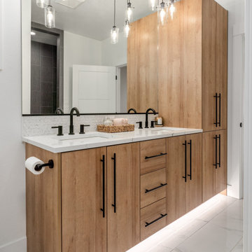 Custom Bath Vanity with Toe Kick Lighting