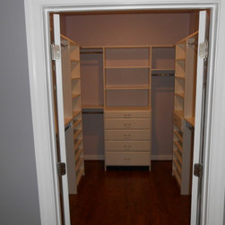 Walk-in Closets 4 - Closet Organizers