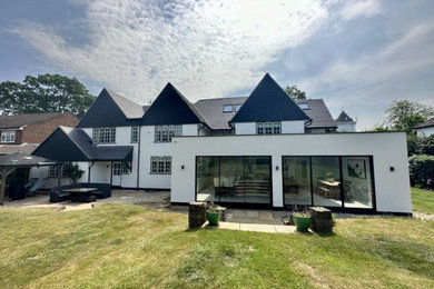 This is an example of a modern house exterior in Berkshire.