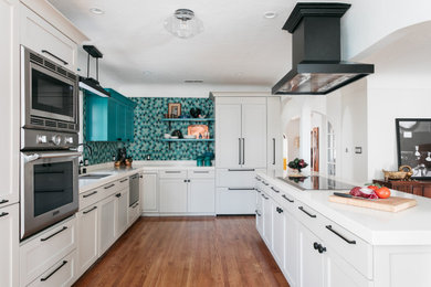 Kitchen - mid-sized mediterranean kitchen idea in Los Angeles