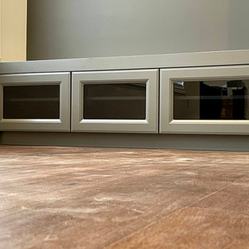 Bench Entertainment Unit