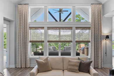 Living room photo in Atlanta