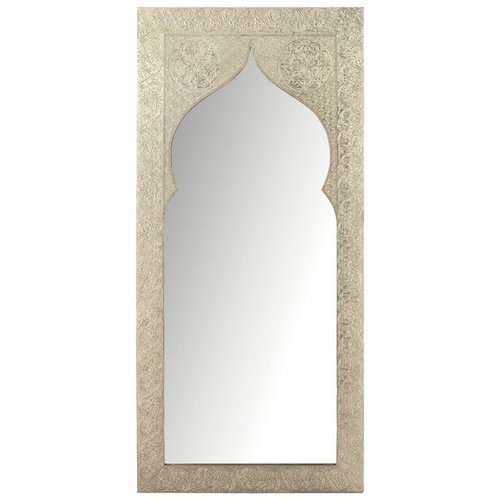 Exotic mirror in a classic living room