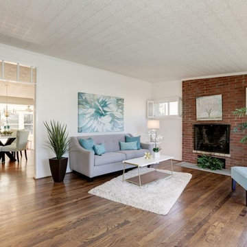 Home Staging Twinbrook Parkway Modern Split-Level