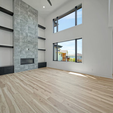 Bennington 1.5 Story full of FUN Accents!
