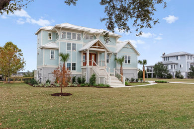 Exterior home photo in Charleston