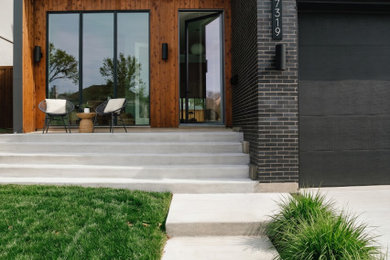 Minimalist home design photo in Dallas