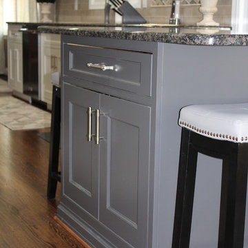 Starmark Beaded Inset Kitchen in Maple Knottingham Repose Grey & Peppercorn