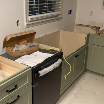 Kitchen Remodel – Custom Wood Countertops & Cabinet Refinishing
