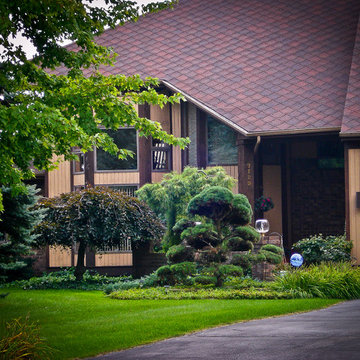 Unique Front for Unique Home