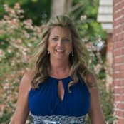 Holly Hall's photo