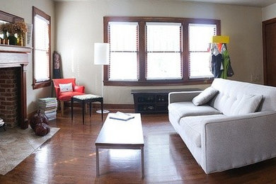Minimalist living room photo in Oklahoma City