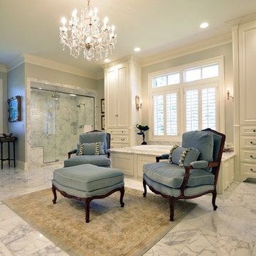 Luxurious Master Bathroom