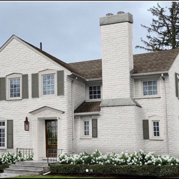 Benjamin Moore's 'White Dove'