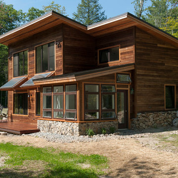 Home on Dragonfly Pond