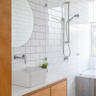 This is an example of a contemporary bathroom in Perth.