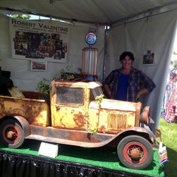 1929 Delivery Truck - Garden Statues And Yard Art