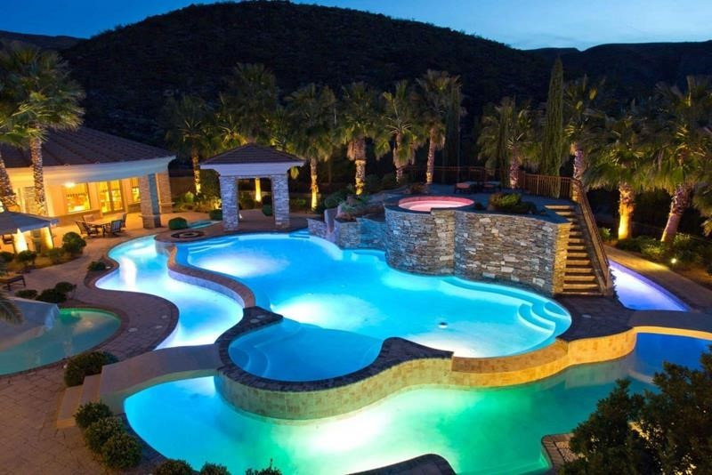 Weiss Residence