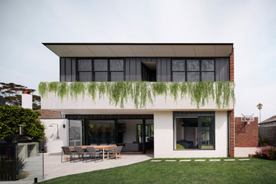 Photo of a contemporary house exterior in Melbourne.