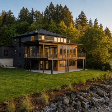 Hood Canal California Casual