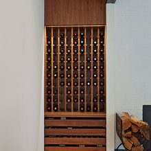 Bar/Wine Cellar