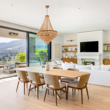 An Emphasis on Indoor/Outdoor Living Designed with NanaWall Glass Doors