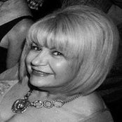 Debi Taylor's photo