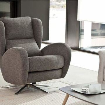 Raphael Swivel Chair