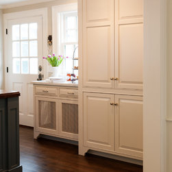 Proud Bead Beauty - Kitchen Cabinetry