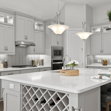 Dallas, Texas | Heath Golf & Yacht Club - Classic Villanova Kitchen