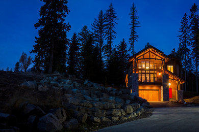 Mountain style home design photo in Vancouver