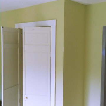 Colchester VT Entryway/Livingroom/Closet