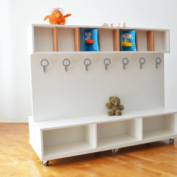 Mobile wardrobes for kindergartens and schools