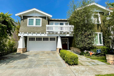 Arts and crafts exterior home photo in Los Angeles