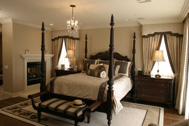 Example of a bedroom design in Los Angeles